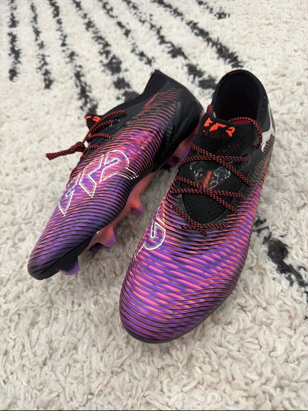 FUTURE 8 ULTIMATE soccer cleats/Football Brand New